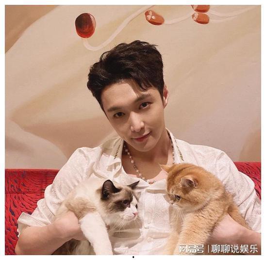 时尚圈博主爆料视频大全,潮流风向标背后的秘密揭晓  第2张